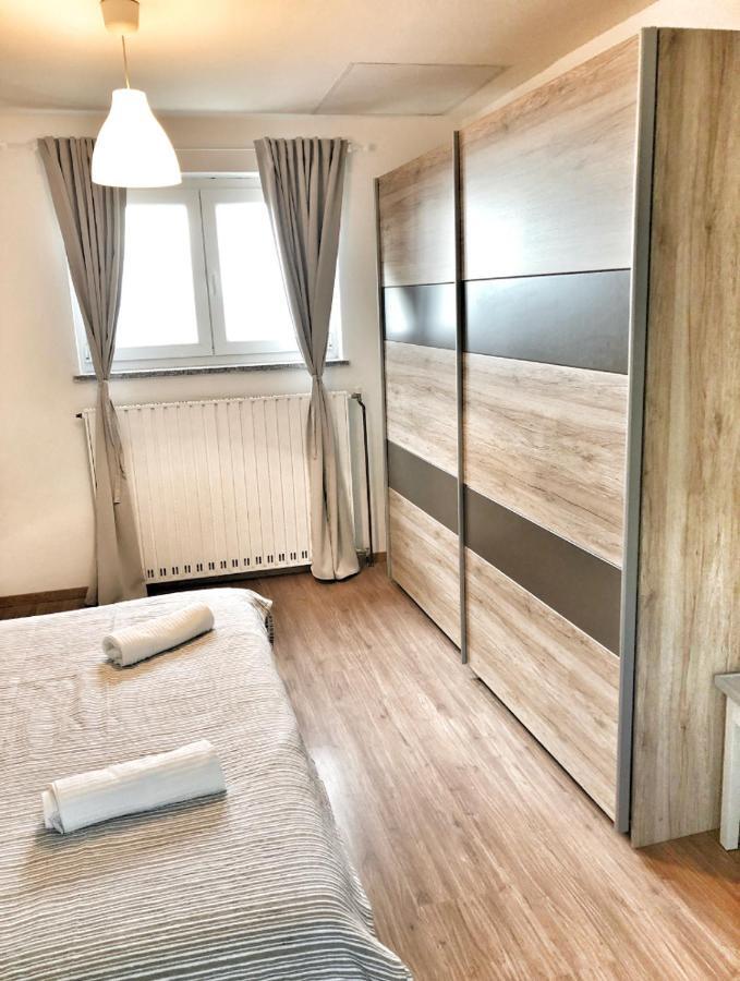 Apartament House Demaro *